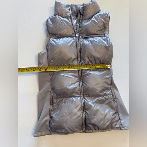 Fabletics Women’s puffer Vest Size‎ S Fabletics - Picture 8 of 8